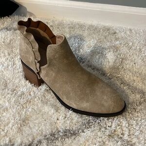 Journee Collection Lennie Bootie, size 6.5. New.